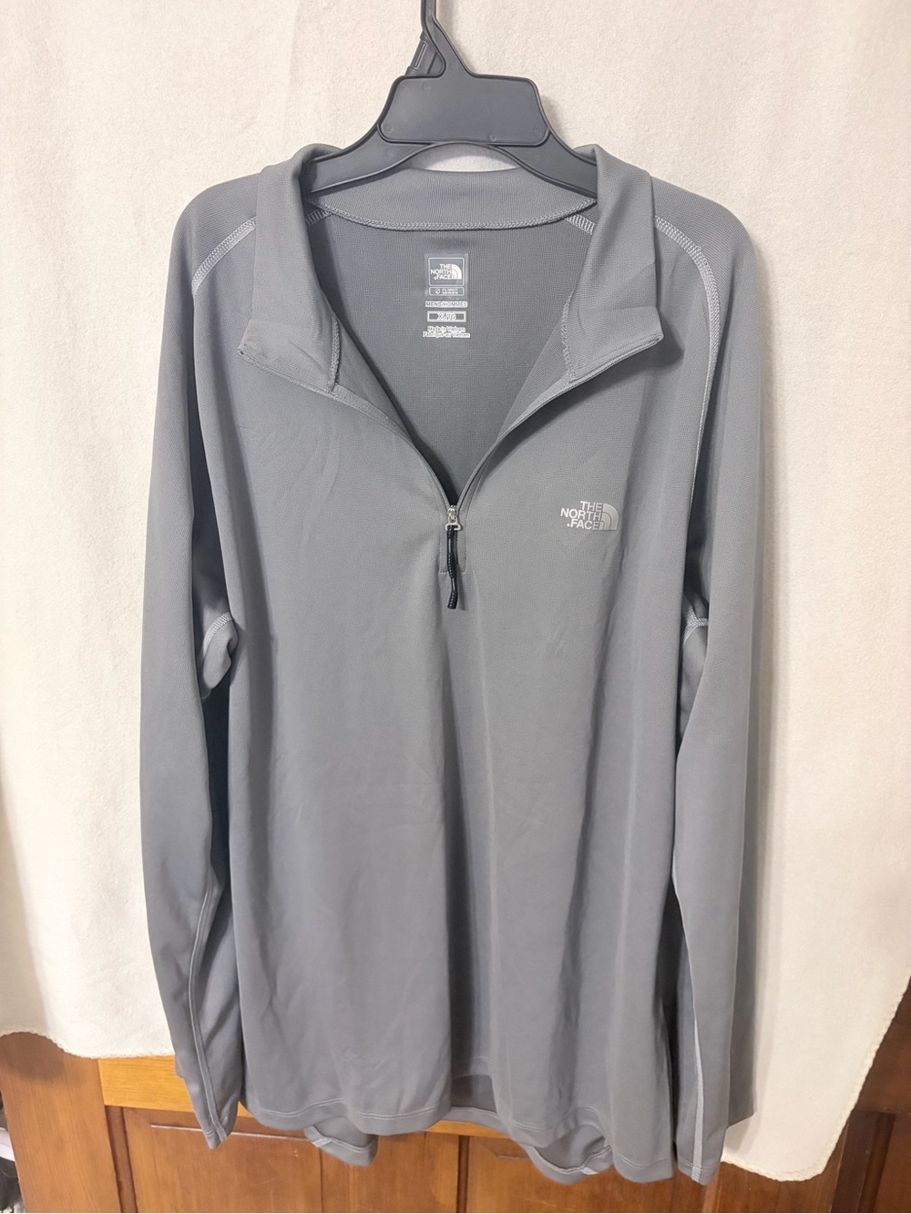 The North Face Men's Grey Quarter-Zip Performance Pullover